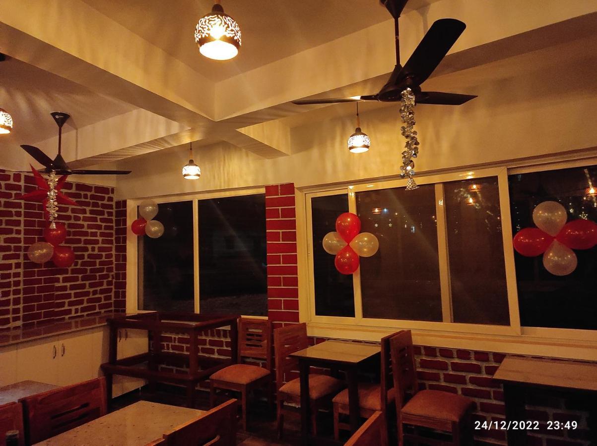 Hotel Studioz Sahastradhara Dehradun Buitenkant foto